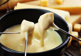 Pioneer Woman Slow Cooker Cheese Fondue